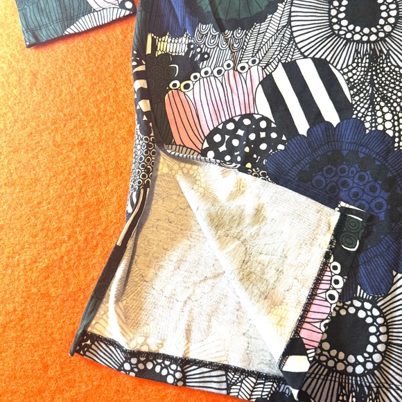 Marimekko and Uniqlo collab oversized maximalist floral long sleeve tunic NWT - Picture 4 of 9